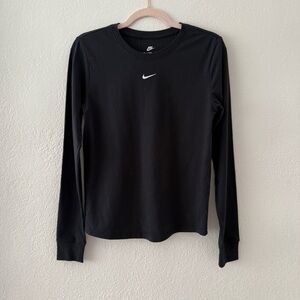 Nike Black Crew Neck Long Sleeve Women’s Top Size XS